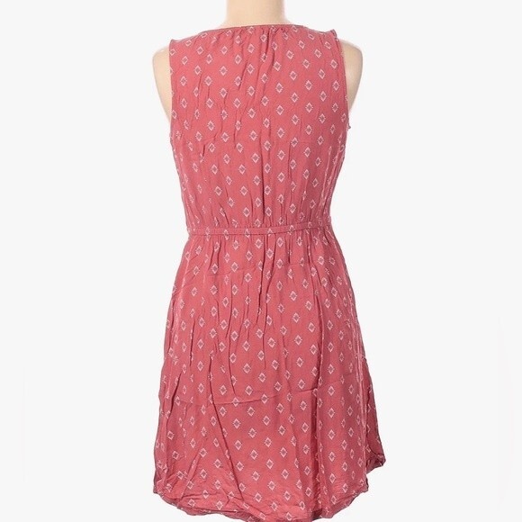 Old navy pink and white vneck sundress size small - Picture 3 of 8